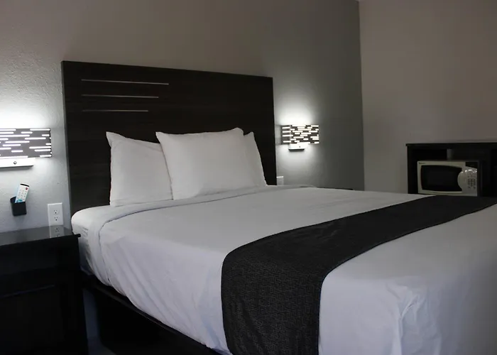 Rodeway Downtown Inn 4*