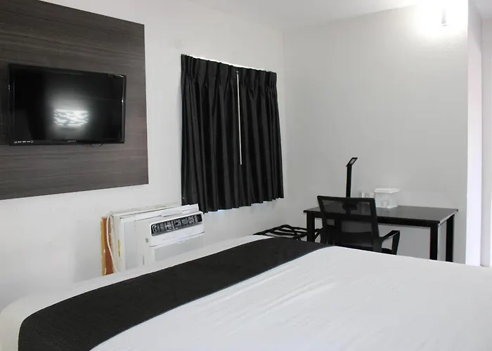Inn Rodeway Downtown 4*